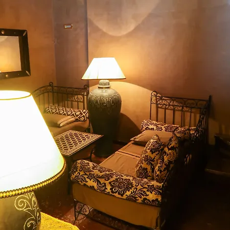 Hotell Masseria & Luciagiovanni 4*