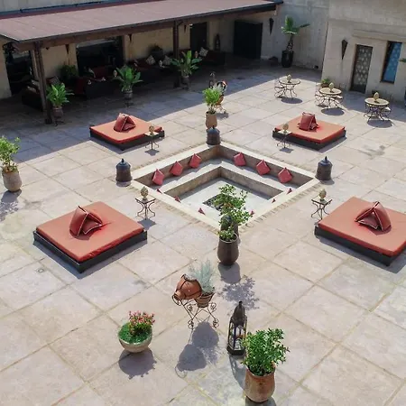 Masseria & Luciagiovanni Hotell