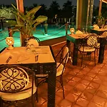 Hotel Masseria & Luciagiovanni 4*
