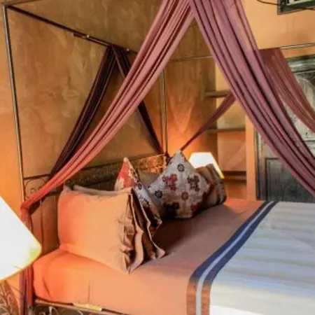 Hotel Masseria & Luciagiovanni 4*