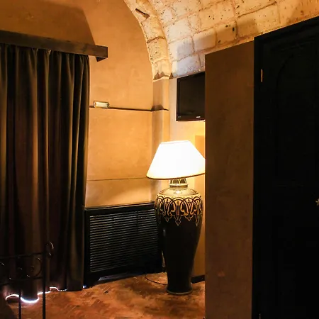 Masseria & Luciagiovanni Hotell