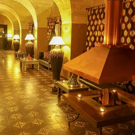 Masseria & Luciagiovanni Hotell