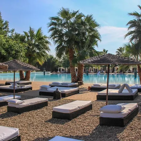 Masseria & Luciagiovanni Hotel 4*