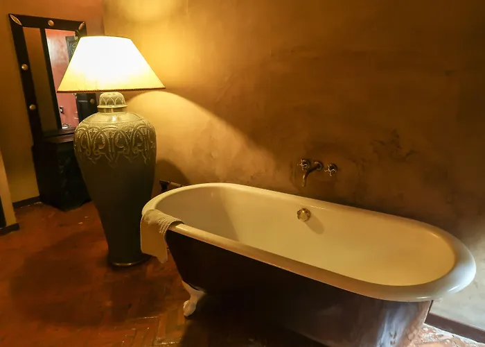 Hotel Masseria & Luciagiovanni 4*