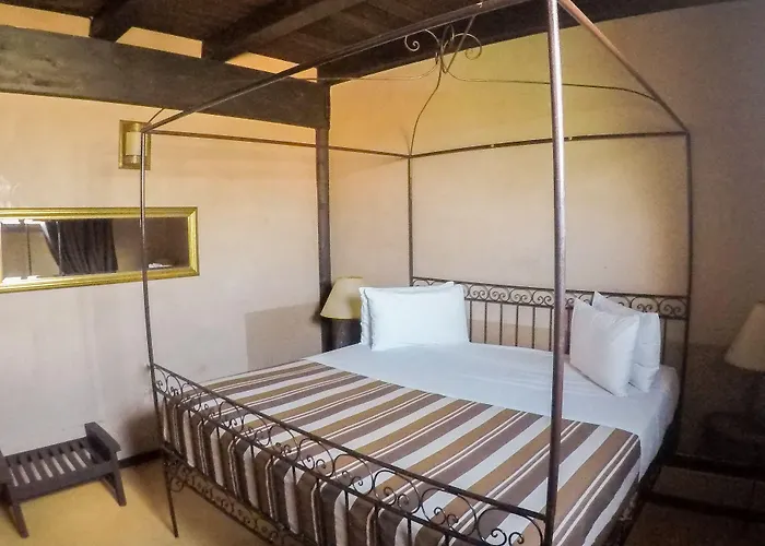 Masseria & Luciagiovanni 4* לצ'ה