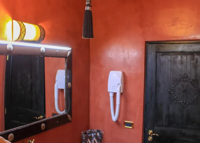 Hotel Masseria & Luciagiovanni 4*