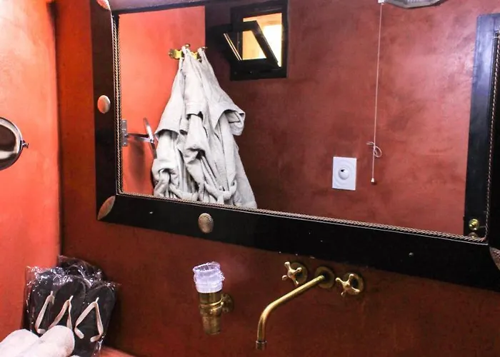 Hotel Masseria & Luciagiovanni 4*